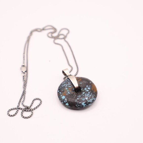 Turquoise Stone Circle Pendant & Silver Necklace - Picture 3 of 4